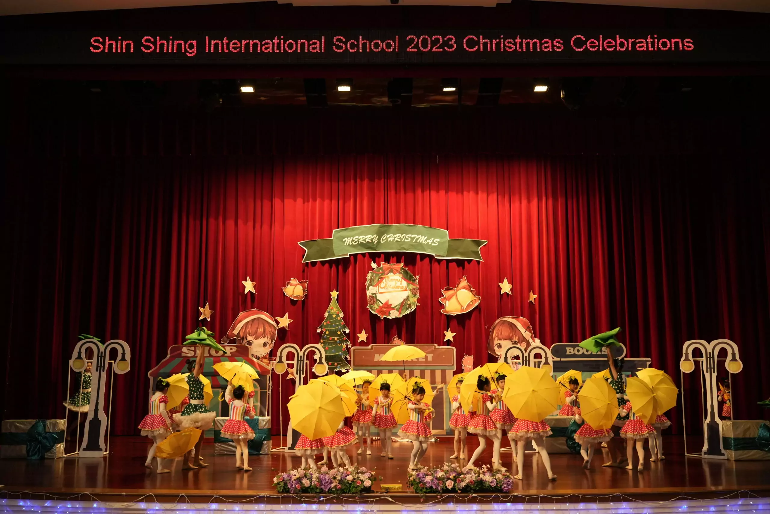 新興國際中小學寓教於樂 師生家長歡樂共度聖誕 國小低年級韻律舞蹈社表演 scaled