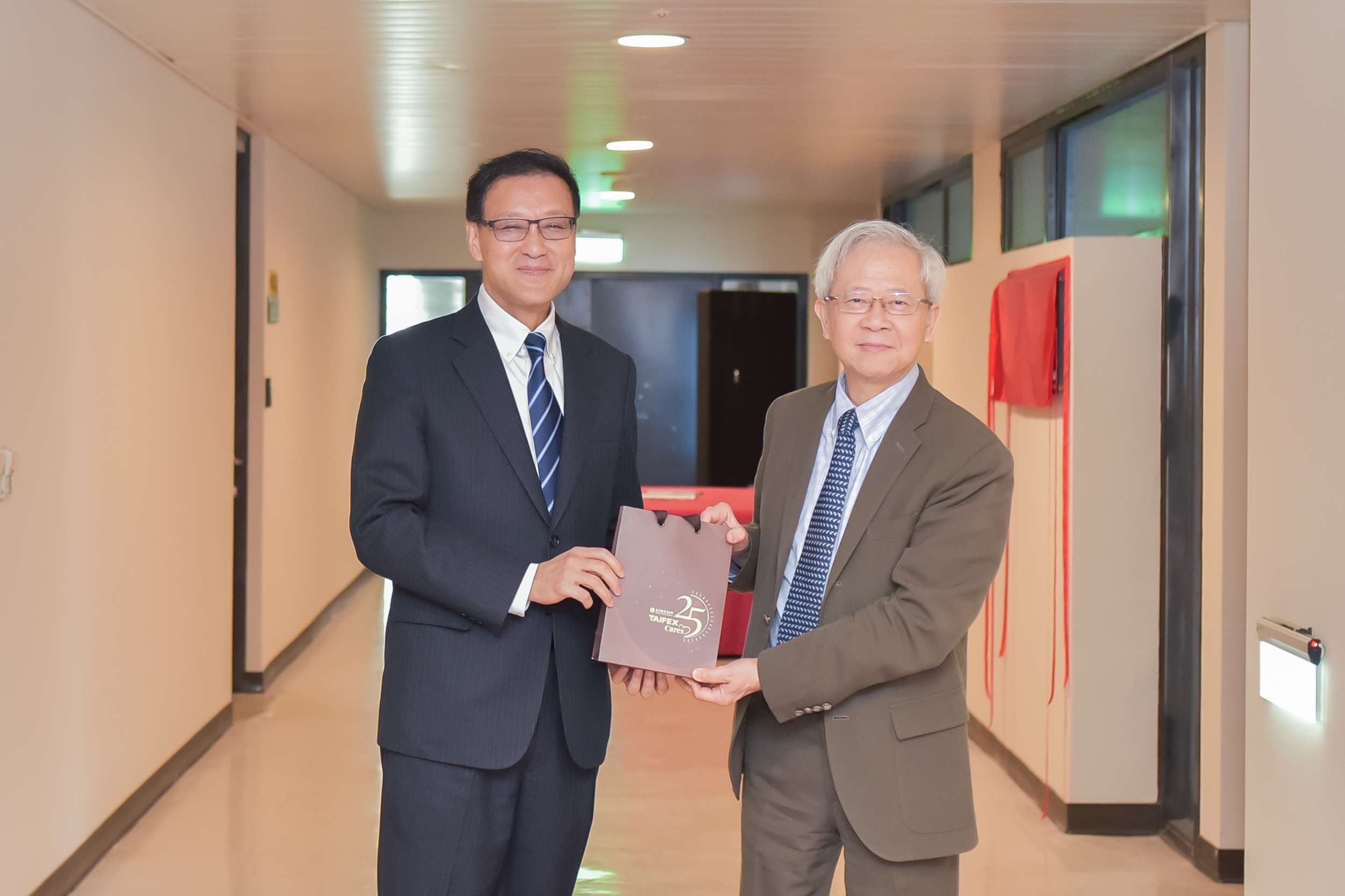 長庚大學成立期貨人工智慧實驗室 培育金融人才 圖4 2