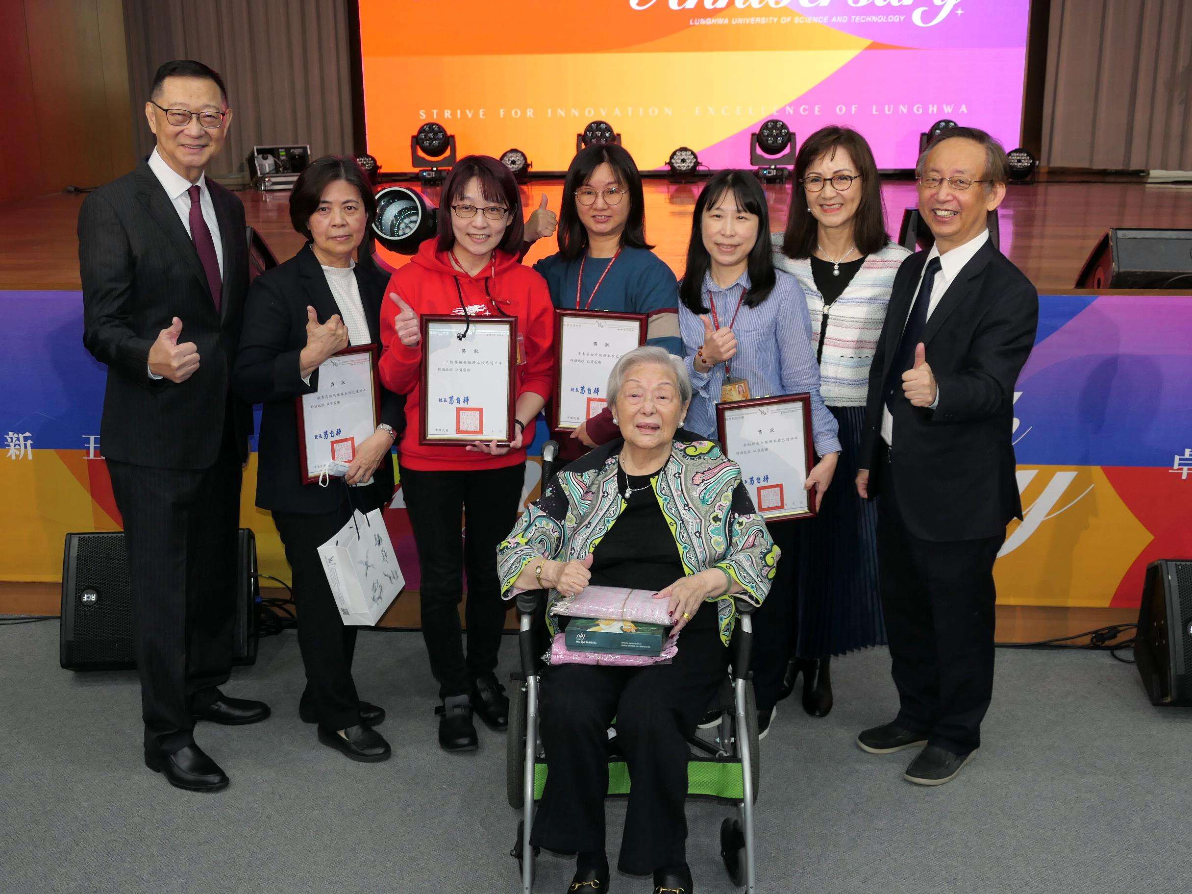 龍華科大54校慶 目標成為亞洲最好電子領域實務人才培育大學 4 0