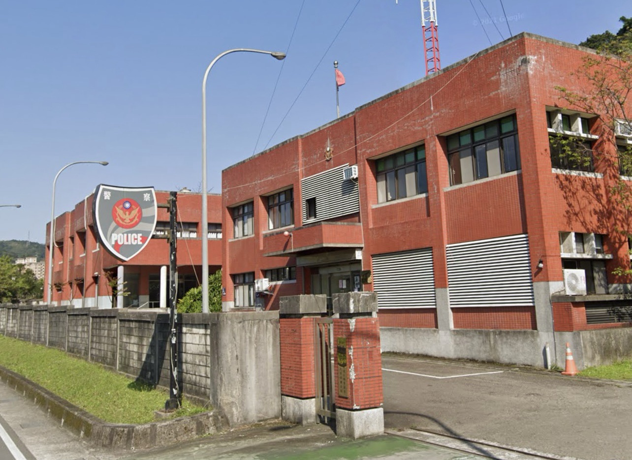 國道警察局木柵分隊員警 寢室廁所舉槍自戕