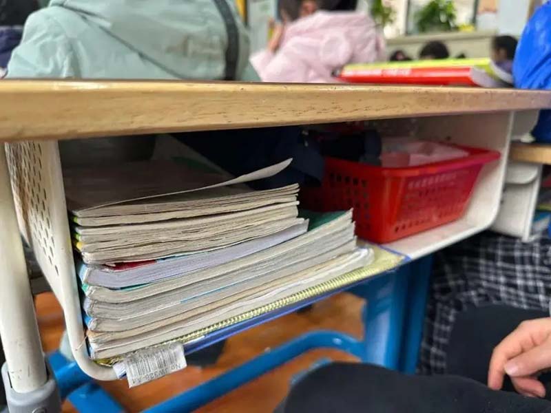 中國小學生書包重20多公斤 家長急了 中國小學生書包重20多公斤 家長急了