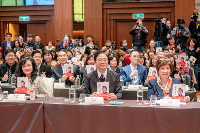 立委張育美出版新書 分享創業心路歷程 20240124192030003