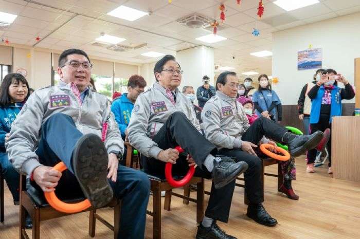 跨校推動科技健康照護 守護龜山社區長輩 20240126150306788