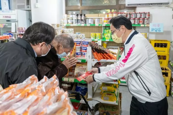 提前拜年八德榮家長輩 張善政肯定安養中心環境 20240129140811229