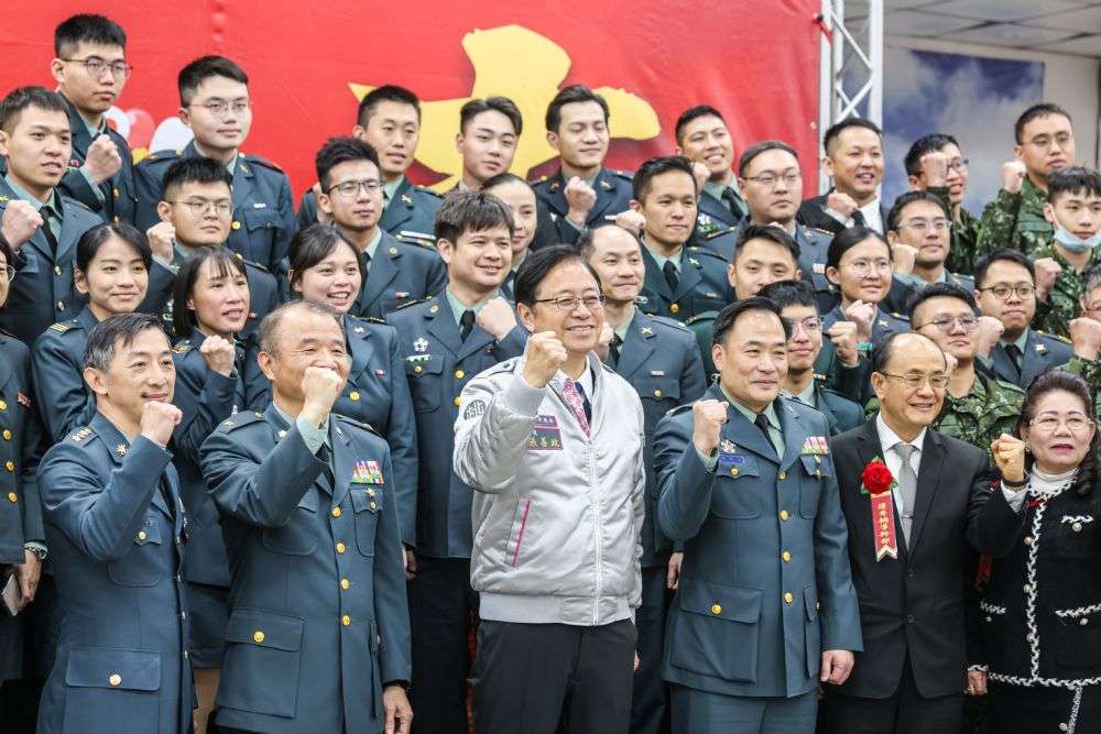 表揚後備幹部 張善政:致上最高敬意 20241241433 16 4