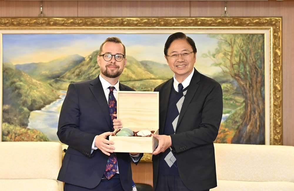 張善政與捷克駐台代表交流 分享城市治理經驗 3747266640