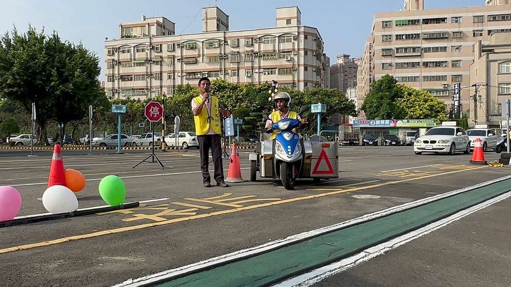 中壢監理站鼓勵脊髓損傷民眾參加機車駕訓班 政府提供全額補助