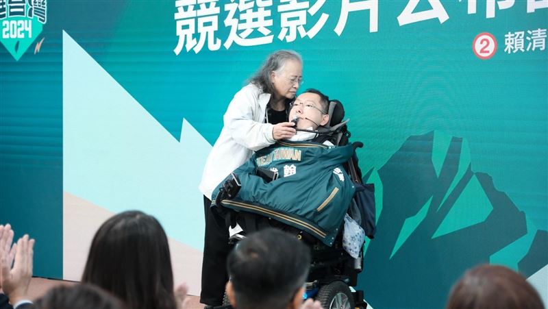 陳俊翰罹罕病火災截肢 學長揭他超狂學歷