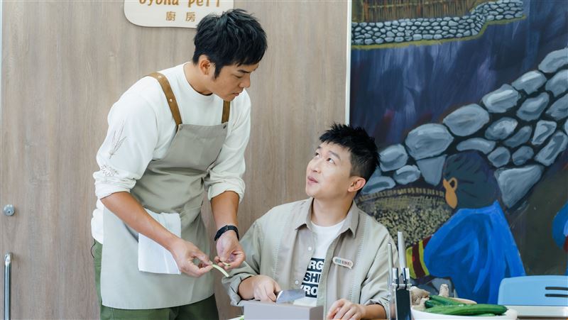 不爽張立東煮爛麵線 姚元浩嗆:倒掉好了