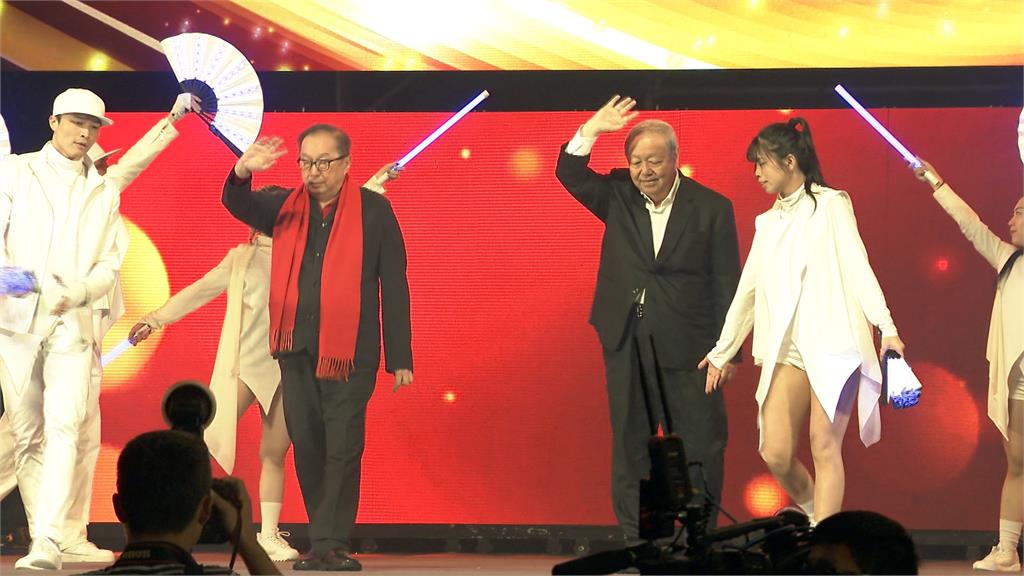 任賢齊來了! 廣達尾牙席開千桌 董事長加碼3百萬