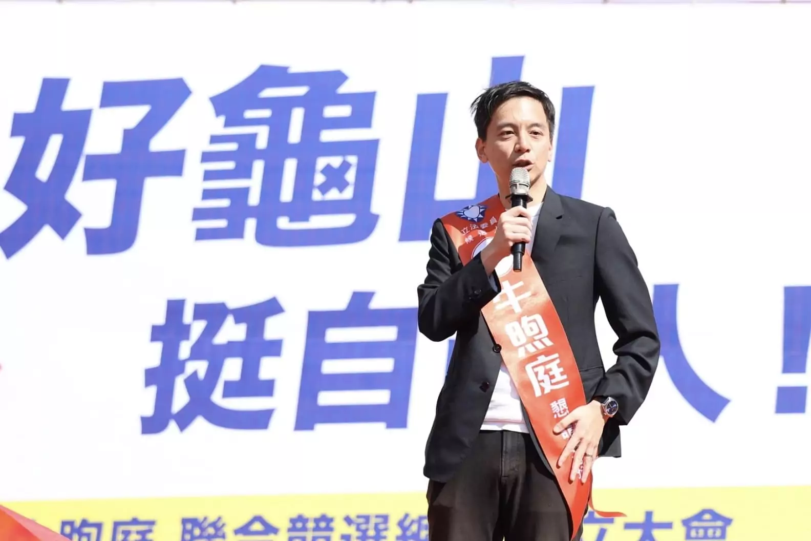 牛煦庭自行宣布當選桃園第1選區立委 鄭運鵬連任失利 E 2