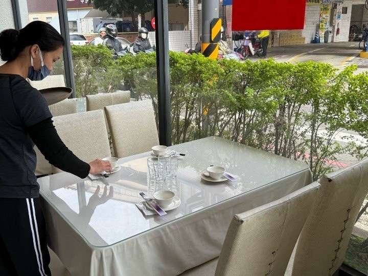 勞動部桃竹苗分署輔導新住民重返職場 改善餐飲業缺工危機 S 131653970 0