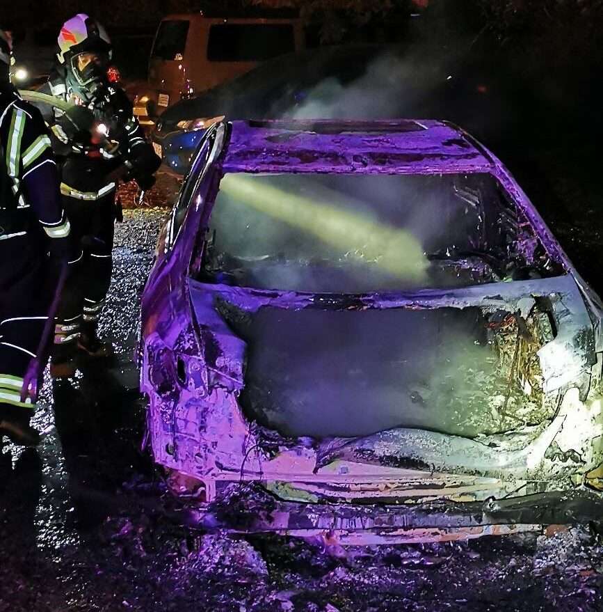 蘆竹區停車場凌晨火燒車 1人成焦屍 S 3063861 0 e1704877198787
