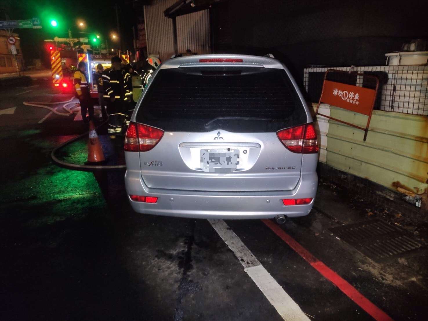 大園凌晨火燒車 桃消緊急灌救 S 3211276