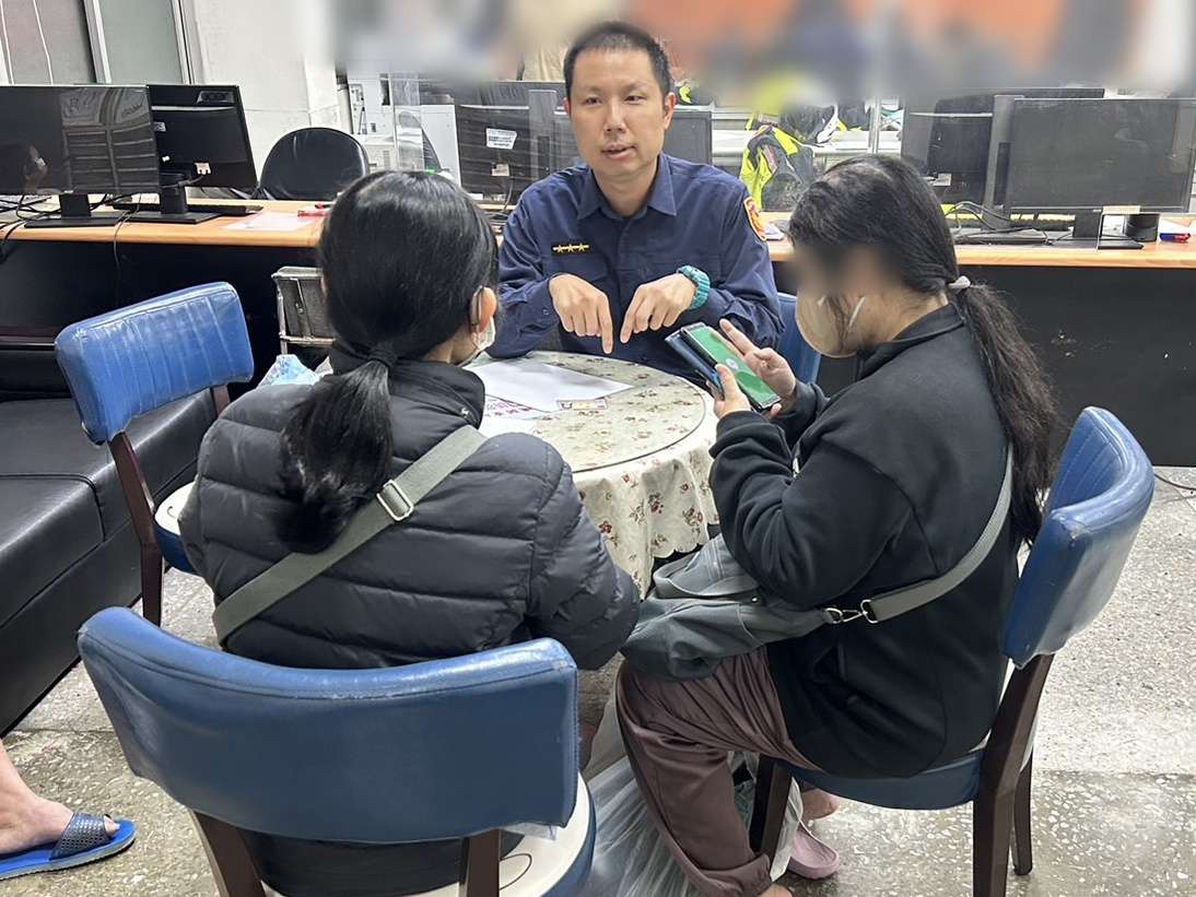 失聰女子慌張報案 壢警暖心用「這招」安撫她情緒 S 6725670 0 副本