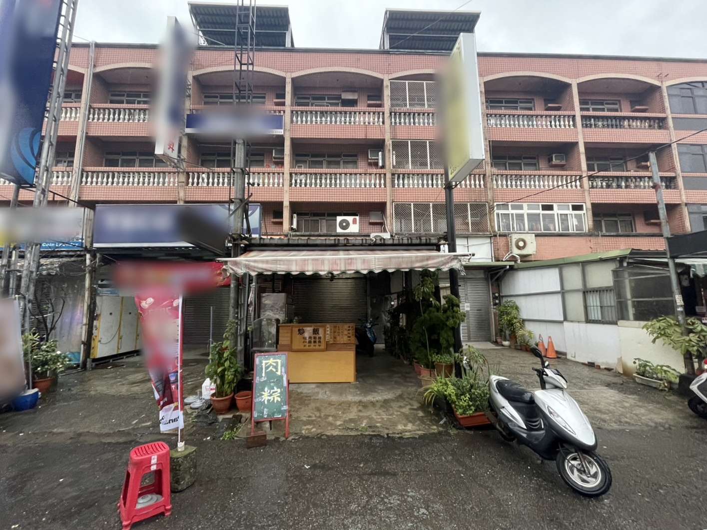 肉粽店變天九牌賭場?壢警破門逮32人 S 86663260 0