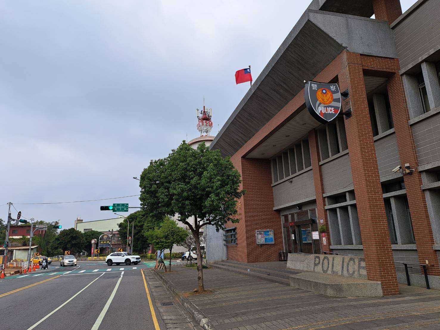 身障婦搭車迷途被送派出所 八德暖警助平安返家 S 9224199