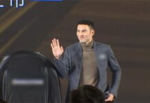 26歲才考到駕照 鳳小岳最愛在車上做這件事…