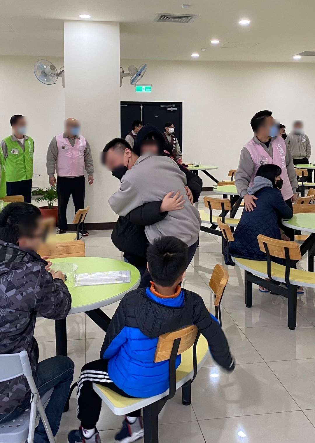 八德外役監懇親活動登場 春節前夕紓解收容人思親之情 gdiyf