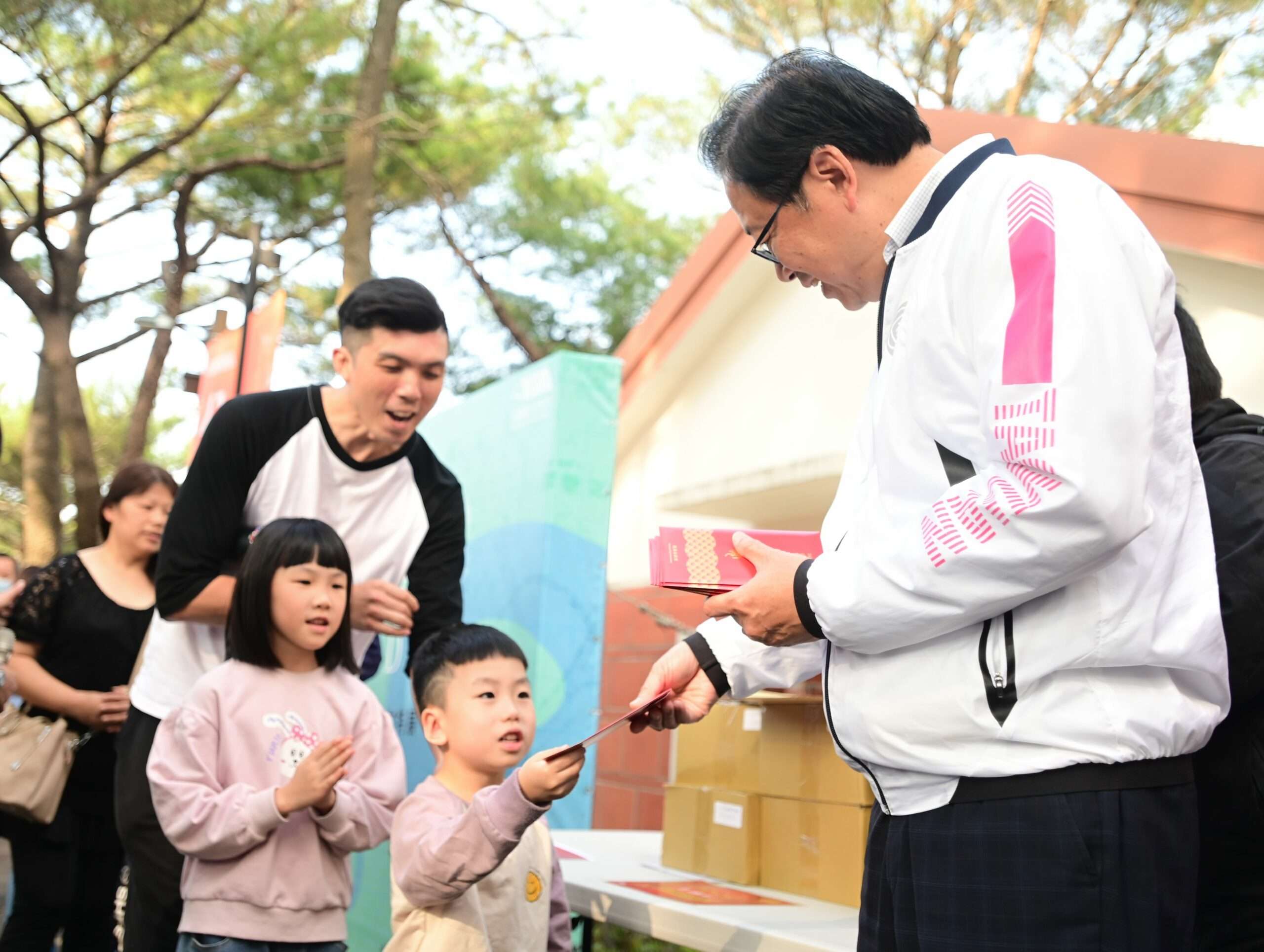 八塊厝民俗藝術村歡喜迎龍年 邀民眾同遊場館 0ad33194 4ae7 425c a06d 5719a292707c scaled