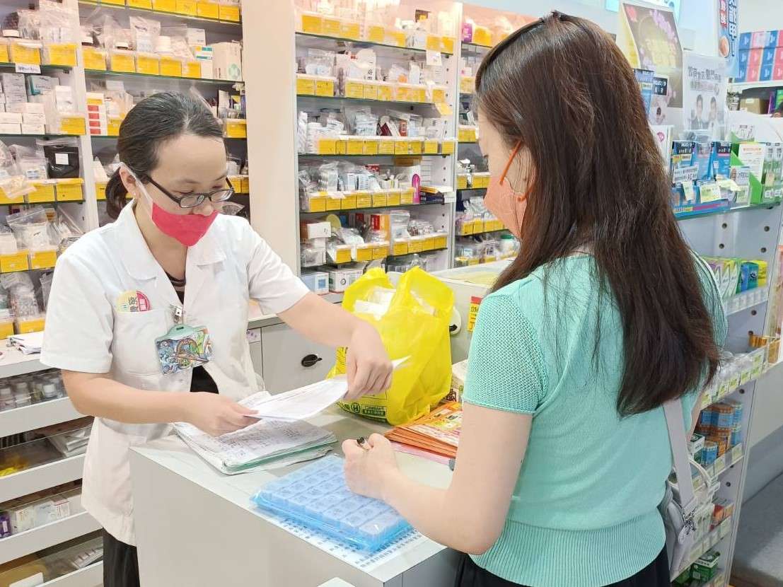 春節用藥不間斷 健保署放寬慢箋可提前10天領取 123 5