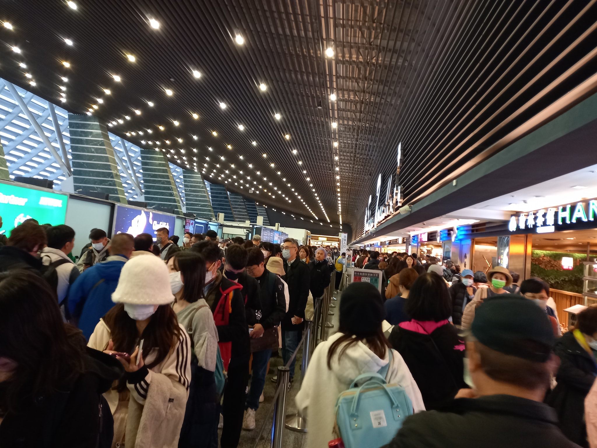 春節期間桃園機場旅客日均量12.8萬 達疫情前9成