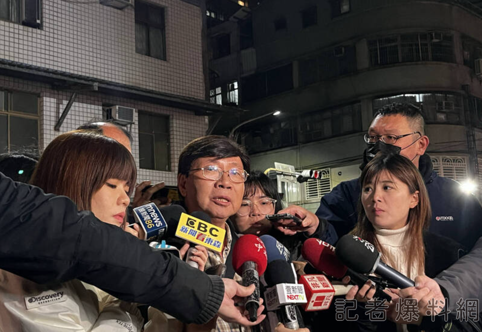 三重工地開挖釀鄰棟傾斜 建商副總經理:會負起全責