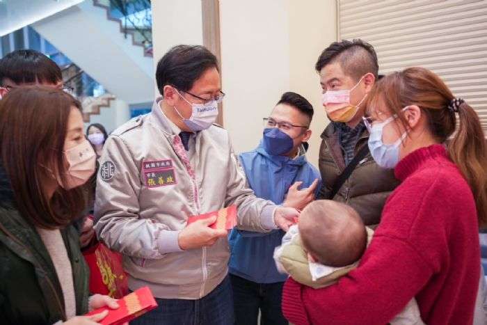 張市長春節連假首日慰問醫療院所 感謝醫護人員堅守崗位守護市民健康 20240208202241087