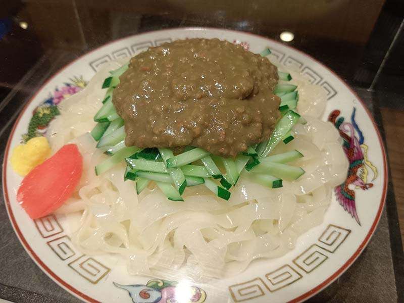 烏龍麵做的盛岡炸醬麵