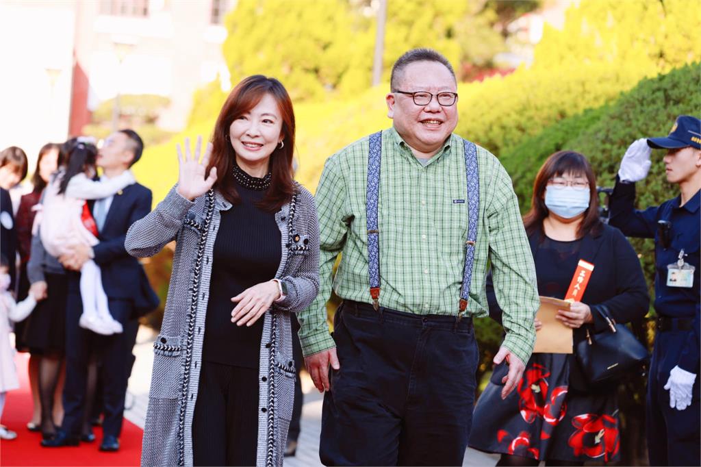 郭昱晴合體《麻辣鮮師》黃主任掀回憶殺!「徐磊」發聲了