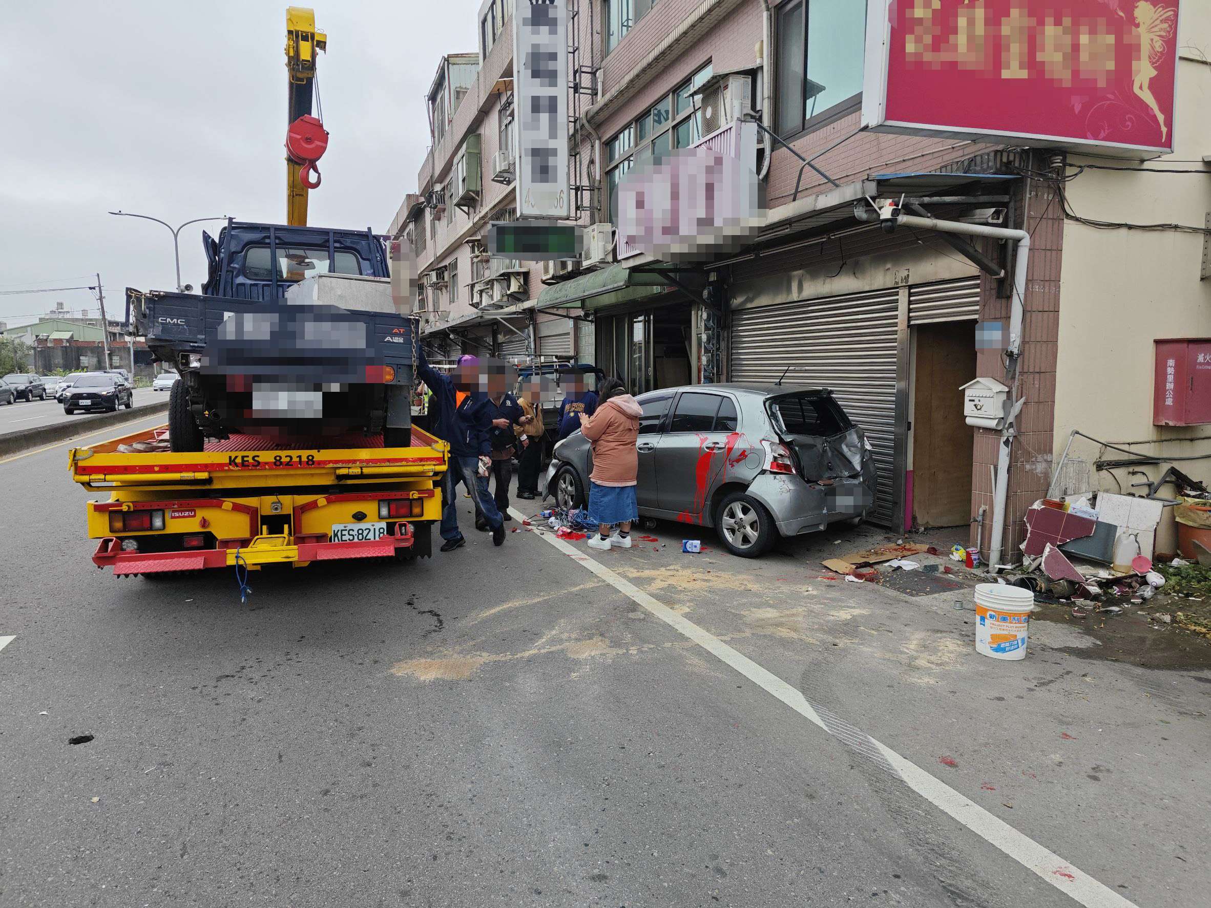 【有片】遭22歲男開車衝撞 小貨車駕駛宣告不治 313421 0