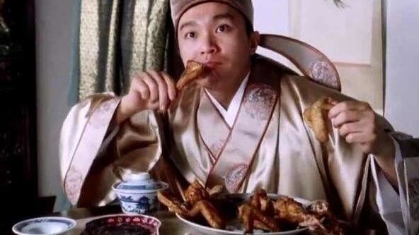 星爺電影為何總有吃烤雞翅橋段?原因催淚