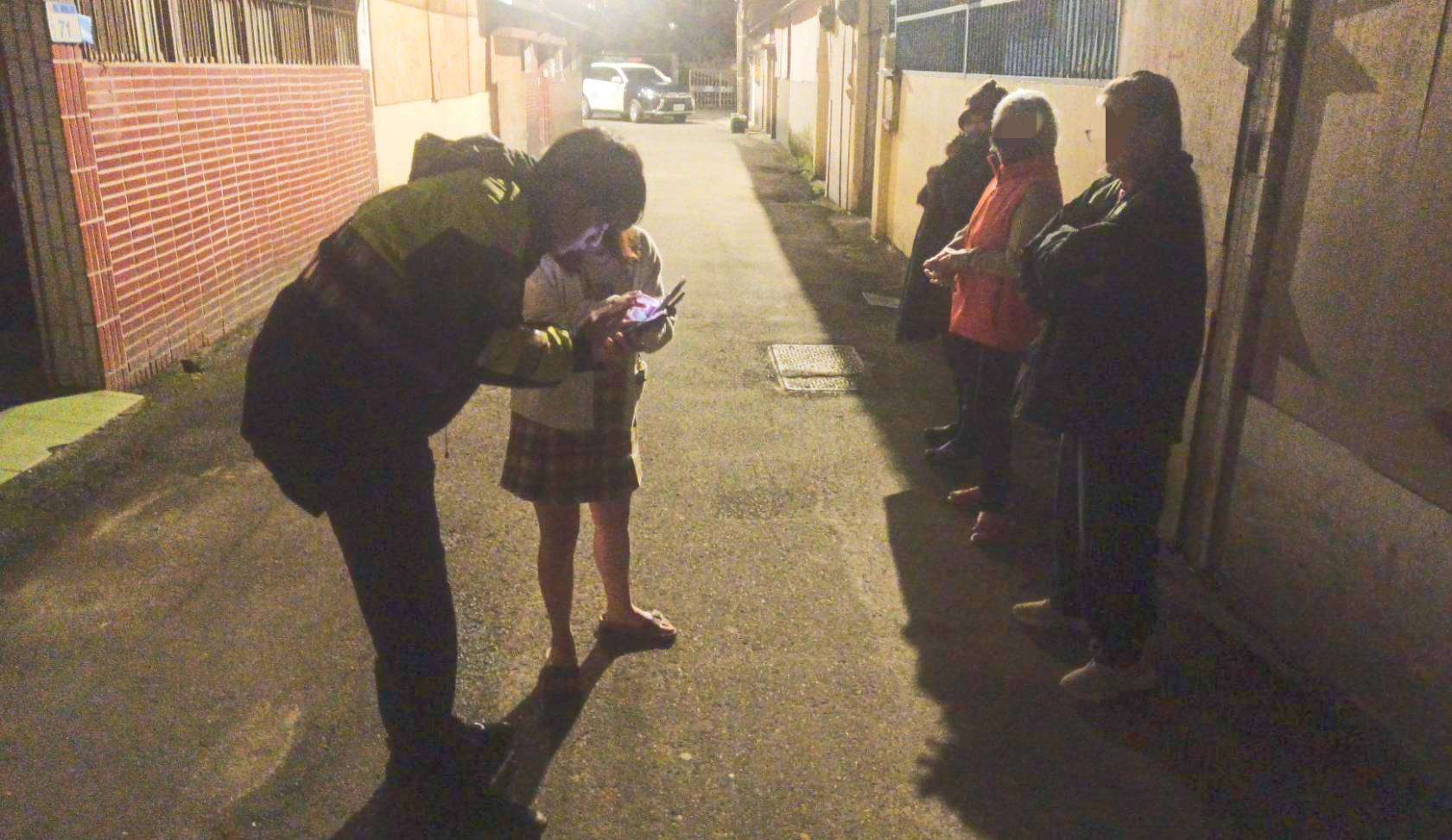 跨國祖孫逛街走散 大園警靠這招化解驚魂 345169 0