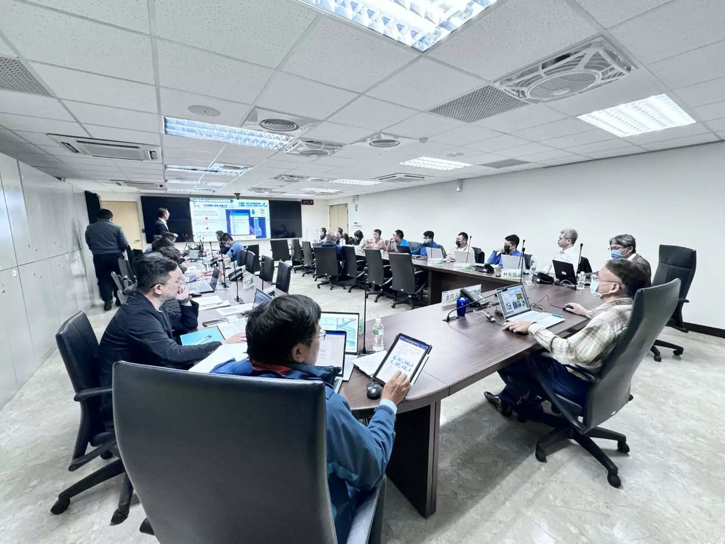 桃園水務局打造雲端審閱系統 每年可少用2400萬張A4紙 桃園水務局打造雲端審閱系統 每年可少用2400萬張A4紙