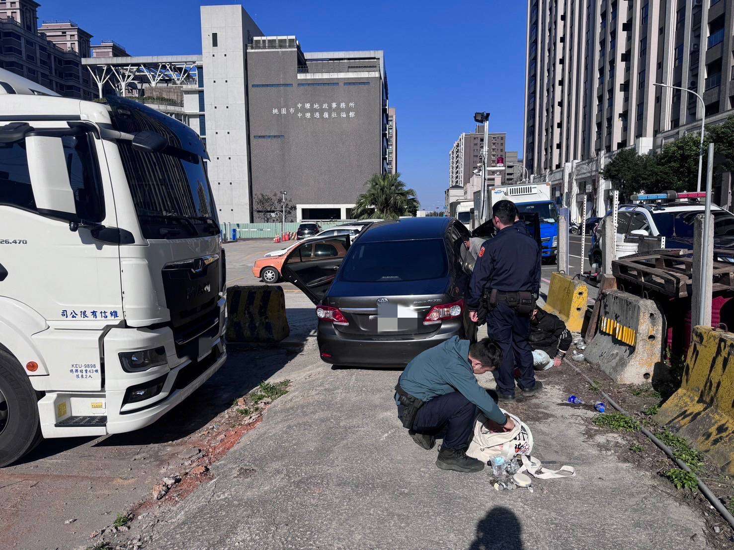 「三條通」男偷車牌還持毒 大園警埋伏逮人 347834 0