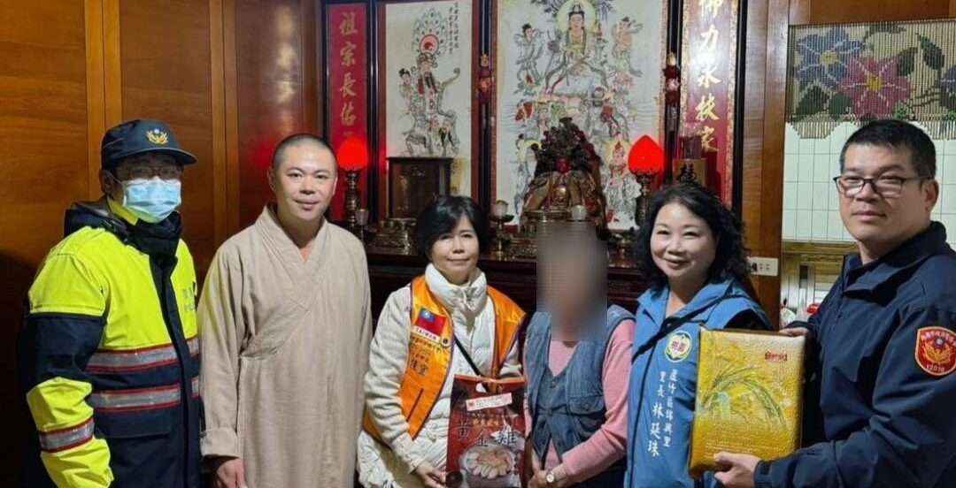 老婦舊疾復發生活陷困境 蘆竹警攜手民間團體送愛心