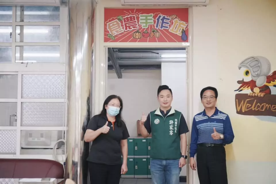 許家睿化身「全能教育環境改造王」 八德廣興國小迎新面貌 444455254867
