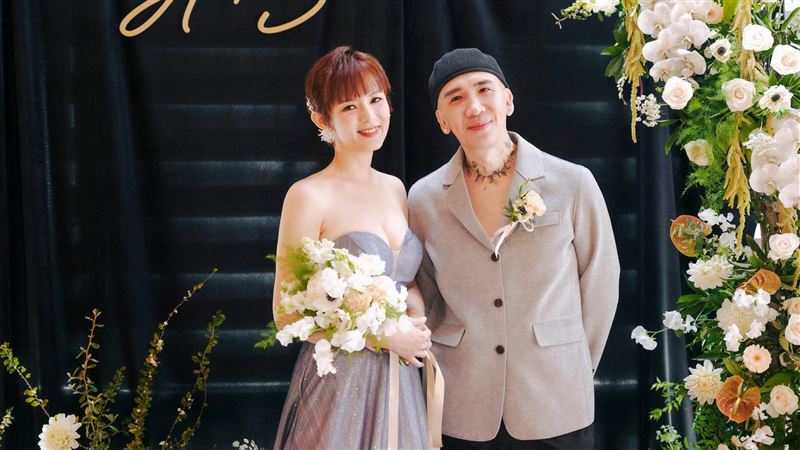 才剛辦婚禮1個月!作家H、陳珮甄宣布分手