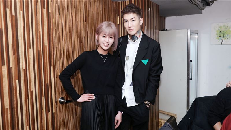 丟丟妹離婚一年認愛 男方驚人身分被起底