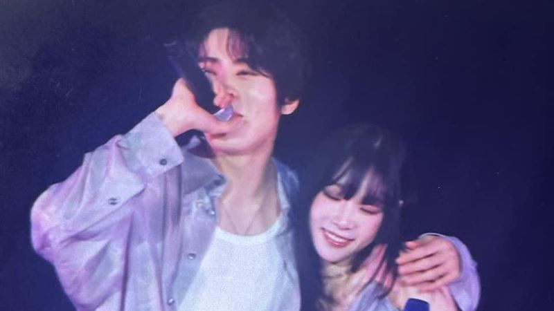 在玹摟住太妍了!超心動舞台破百萬觀看