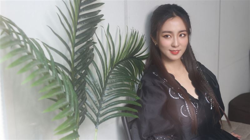 39歲女神周曉涵被勸凍卵 脫口:領養算了