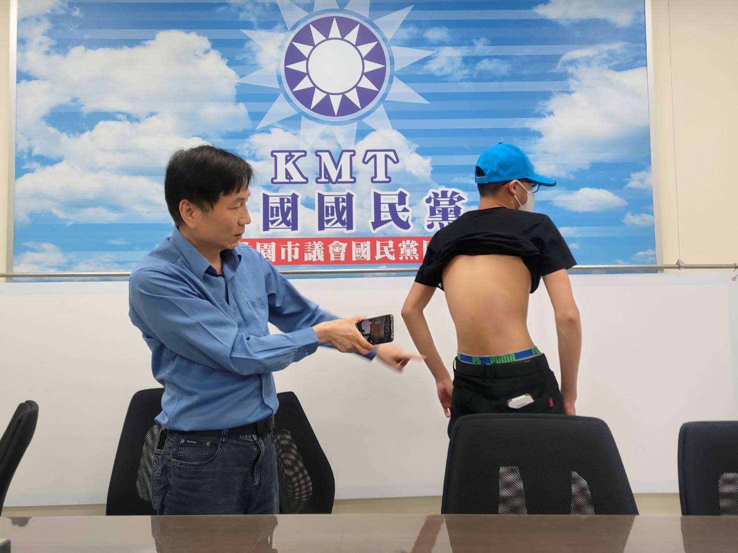 詹江村爆17歲少年遭桃警刑求逼供 分局長自請處分、所長調職 471059