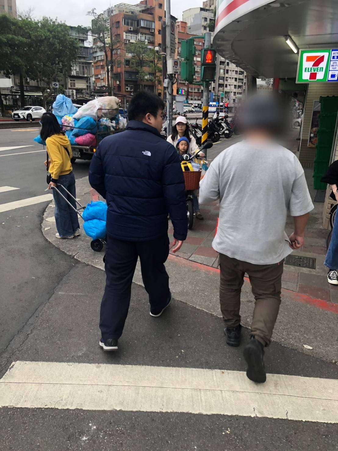 男子負氣離家12年 八德暖警協尋助長輩安心 556809 0