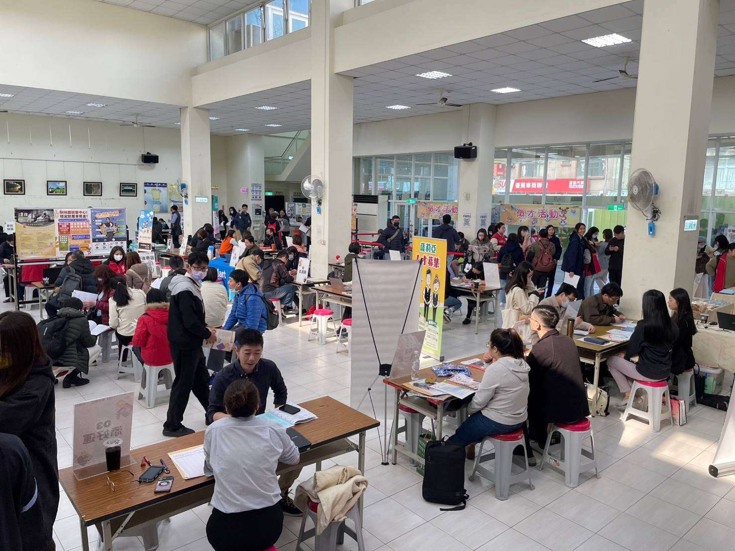 桃園就服處改善疫後缺工問題 徵才活動吸引近300人參加 572999 0 0