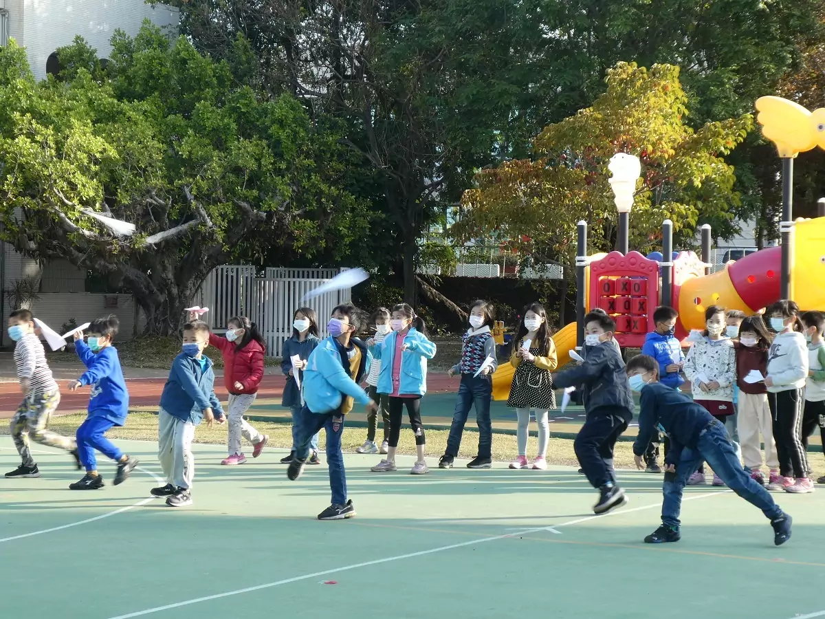 學生用眼過度釀近視 國教署教1數字口訣保護視力 學生用眼過度釀近視 國教署教1數字口訣保護視力