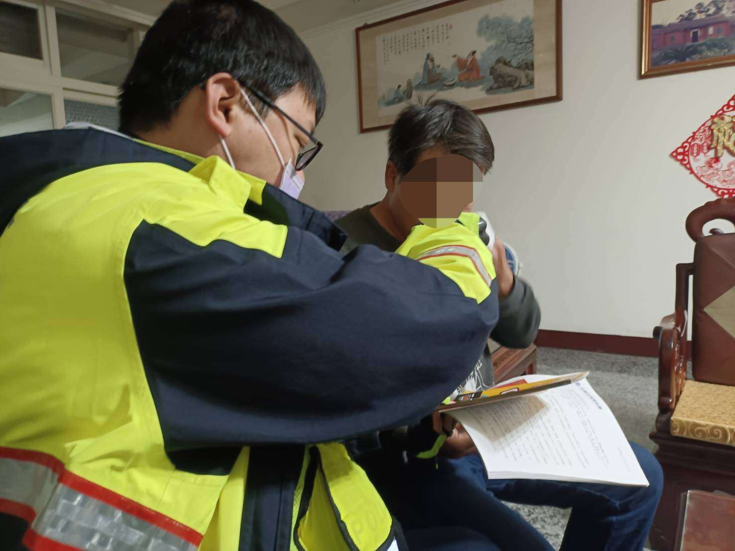 失業心情差!男子嚎啕大哭 蘆竹警急安撫 763600