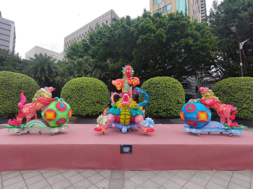 北監收容人展現精湛手藝 花燈作品頻獲獎 A10龍花富龜慶有魚