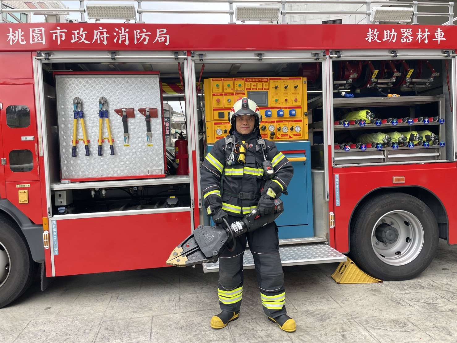 不忘救災救護初衷 10多年熱血義消轉職正式消防員 S 50135250
