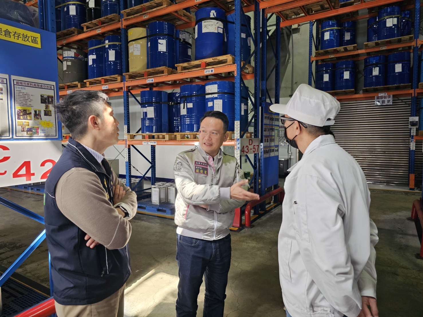桃園工安不打烊 蘇俊賓訪視高風險工廠督促落實危險品管理 S 8159268 0