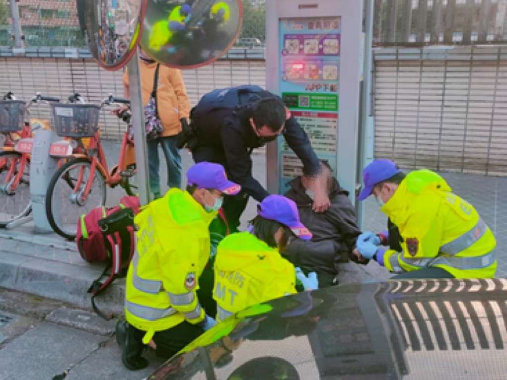 人民保母好忙!龜山警照三餐為民服務 暖心事蹟曝 S 96485391 0